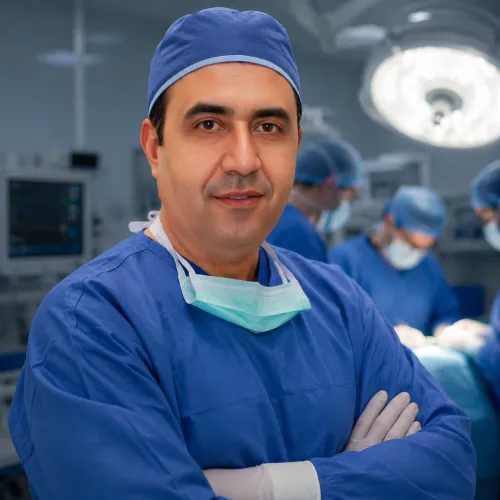 دکتر اکبر اعتمادی، جراح بینی ترمیمی در تهران